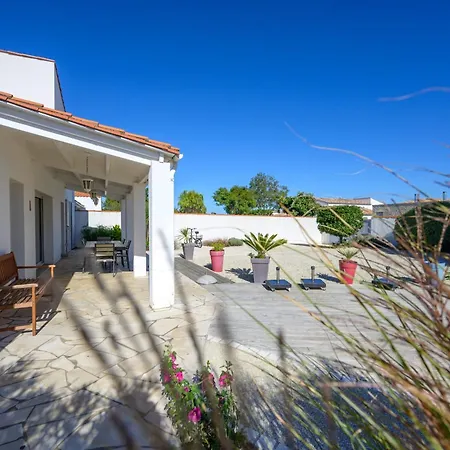 Beautiful Family House With A Large Terrace Willa Saint-Martin-de-Ré