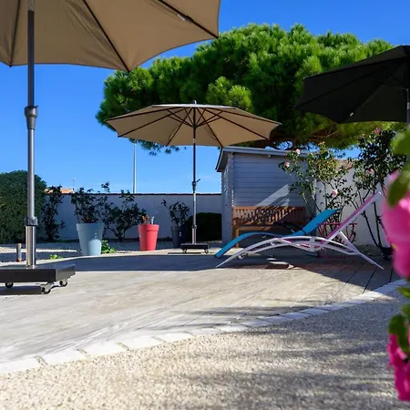 Beautiful Family House With A Large Terrace *