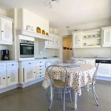 Villa Beautiful Family House With A Large Terrace