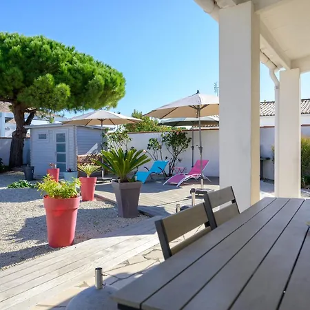 Beautiful Family House With A Large Terrace Villa Saint-Martin-de-Re